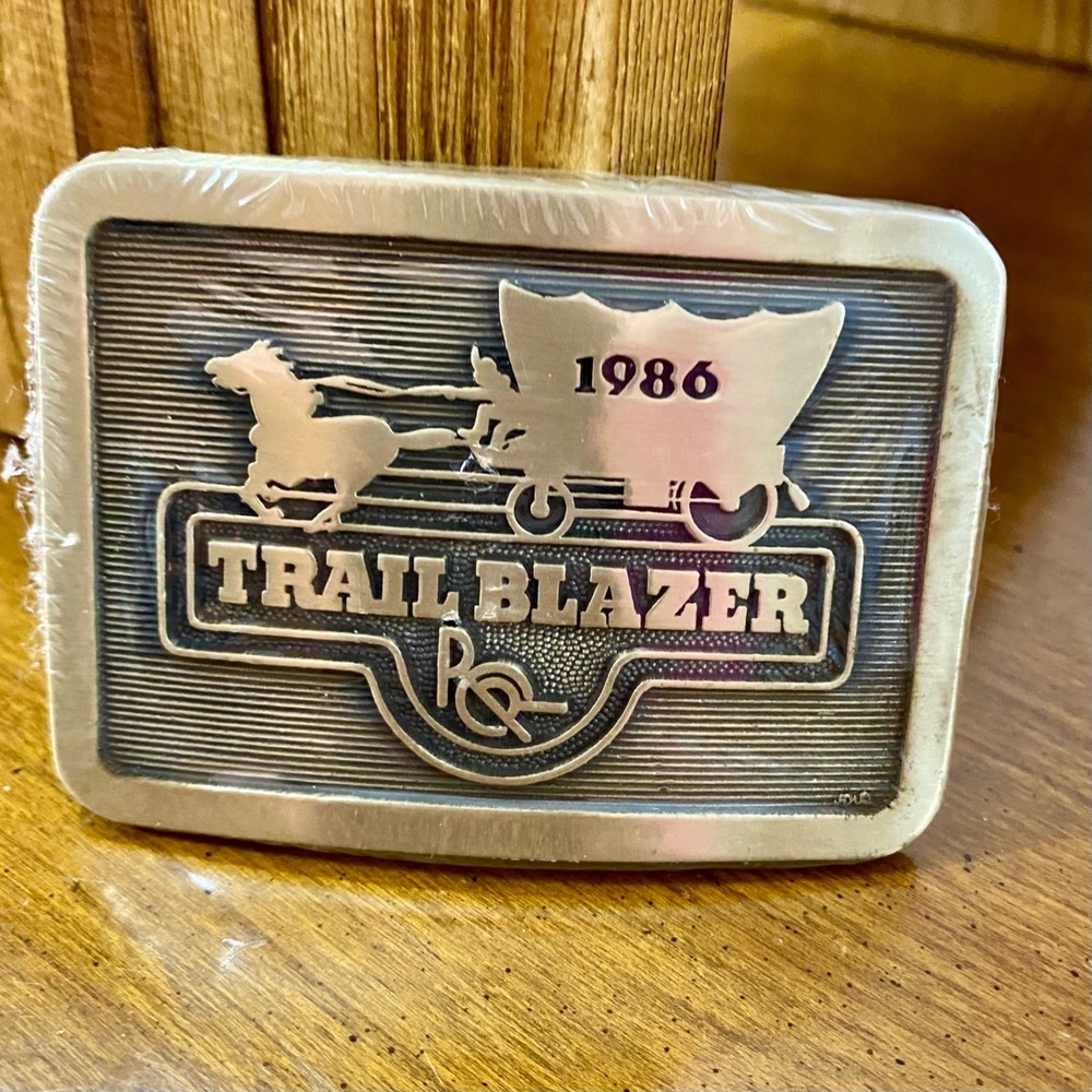 Vintage 1986 River City Roundup Trail Blazer Belt Buckle Brass Award Design NEW